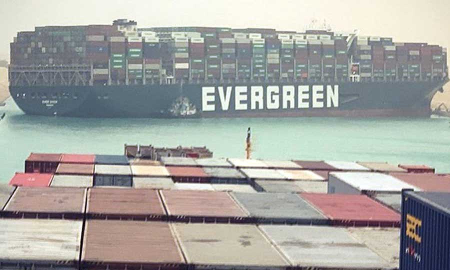 Tắc nghẽn kênh đào Suez: Chuỗi cung ứng toàn cầu bị ảnh hưởng nặng