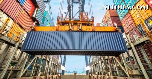 Có thể xảy ra ‘cuộc chiến tổng lực về giá’ giữa các hãng tàu container trong năm 2023