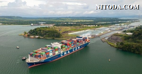 CMA CGM  transiting the Panama Canal---AMP---maritime-executive